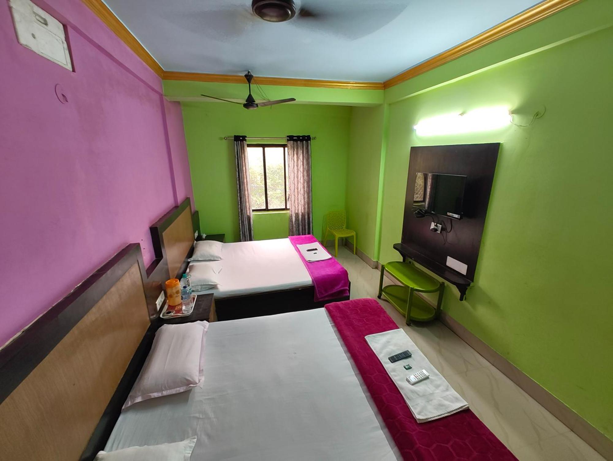 Goroomgo Samrat Palace Puri Near Sea Beach With Parking Facilities - Restaurant Available - Couple Friendly Exterior photo