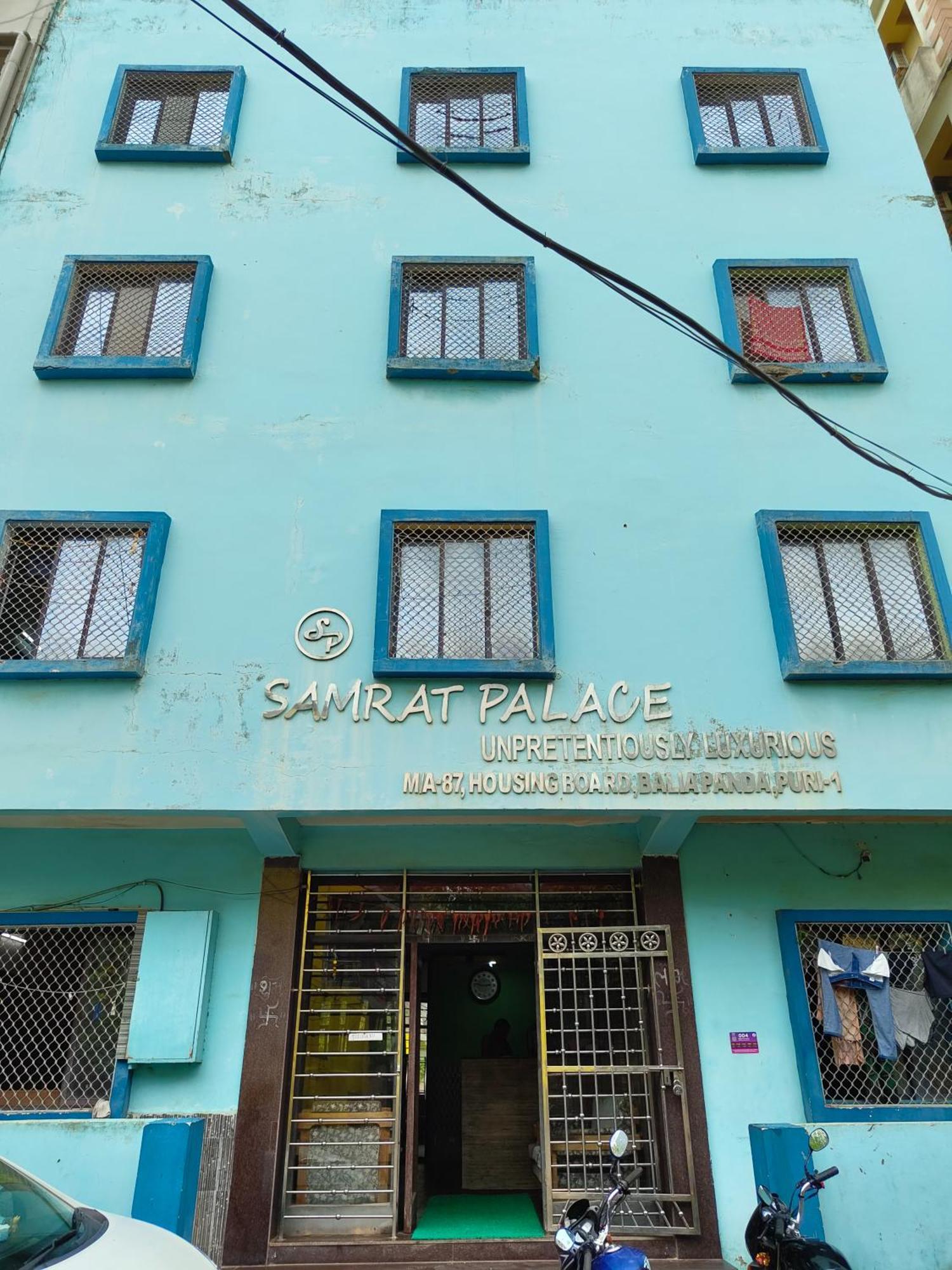 Goroomgo Samrat Palace Puri Near Sea Beach With Parking Facilities - Restaurant Available - Couple Friendly Exterior photo